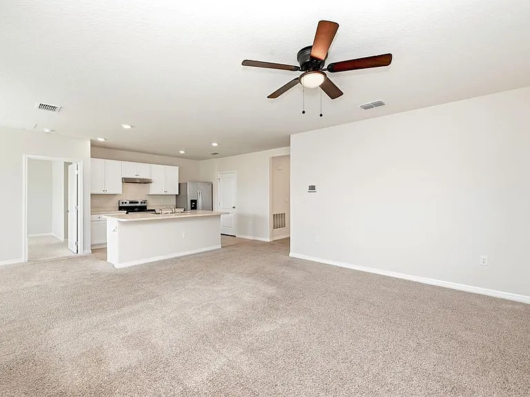 2725 Dumont Ln — Photo 8