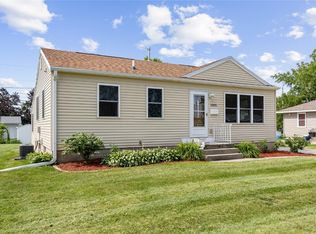 2805 3rd Ave, Marion, IA 52302
