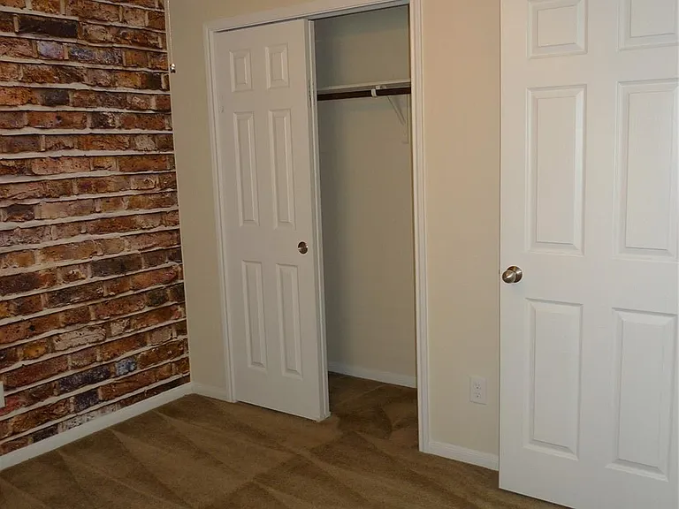 3335 View Valley Trl — Photo 15