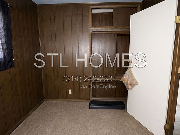 2nd image of 1060 Water St