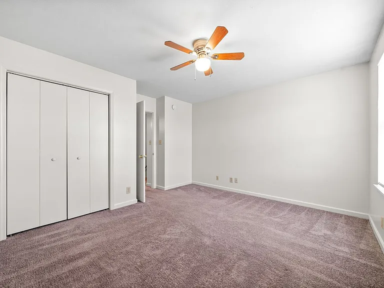 Needmore Road-630-694 — Photo 20