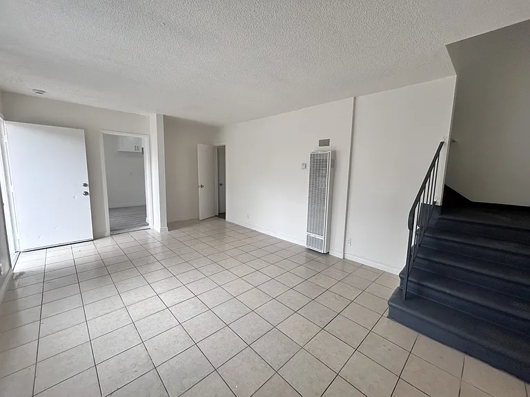 10825 Klingerman St #4 — Photo 3
