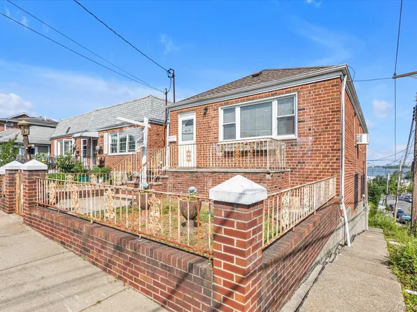 125-21 5 Ave, College Point, NY 11356