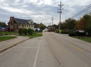 40W238 Wasco Rd, Saint Charles, IL 60175