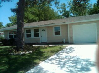 621 Wisteria St, La Marque, TX 77568
