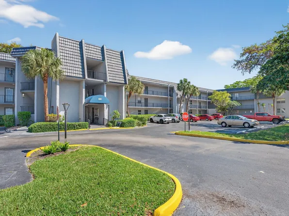 9081 Lime Bay Boulevard, Tamarac, FL 33321