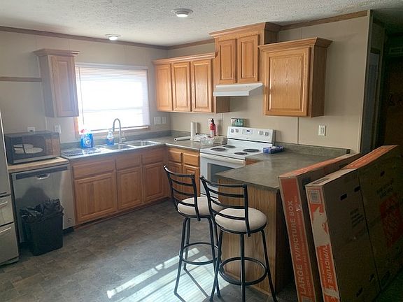 2nd image of 11 Saint George Dr