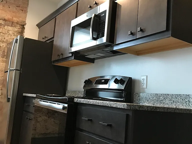 2616 Short Vine — Photo 11