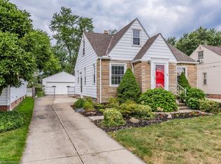 1394 Mayfield Ridge Rd, Mayfield, OH 44124