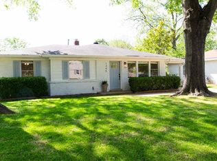 1345 Ivy Rd, Memphis, TN 38117