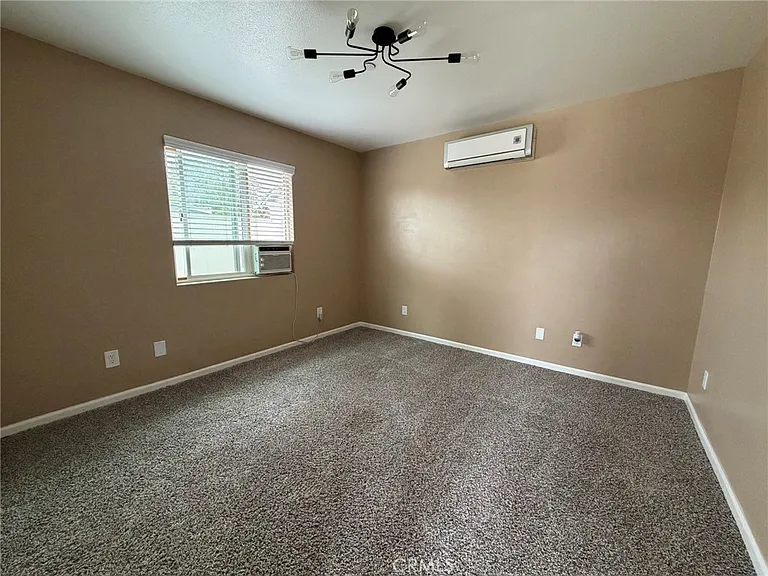 7654 Alder Ave — Photo 8