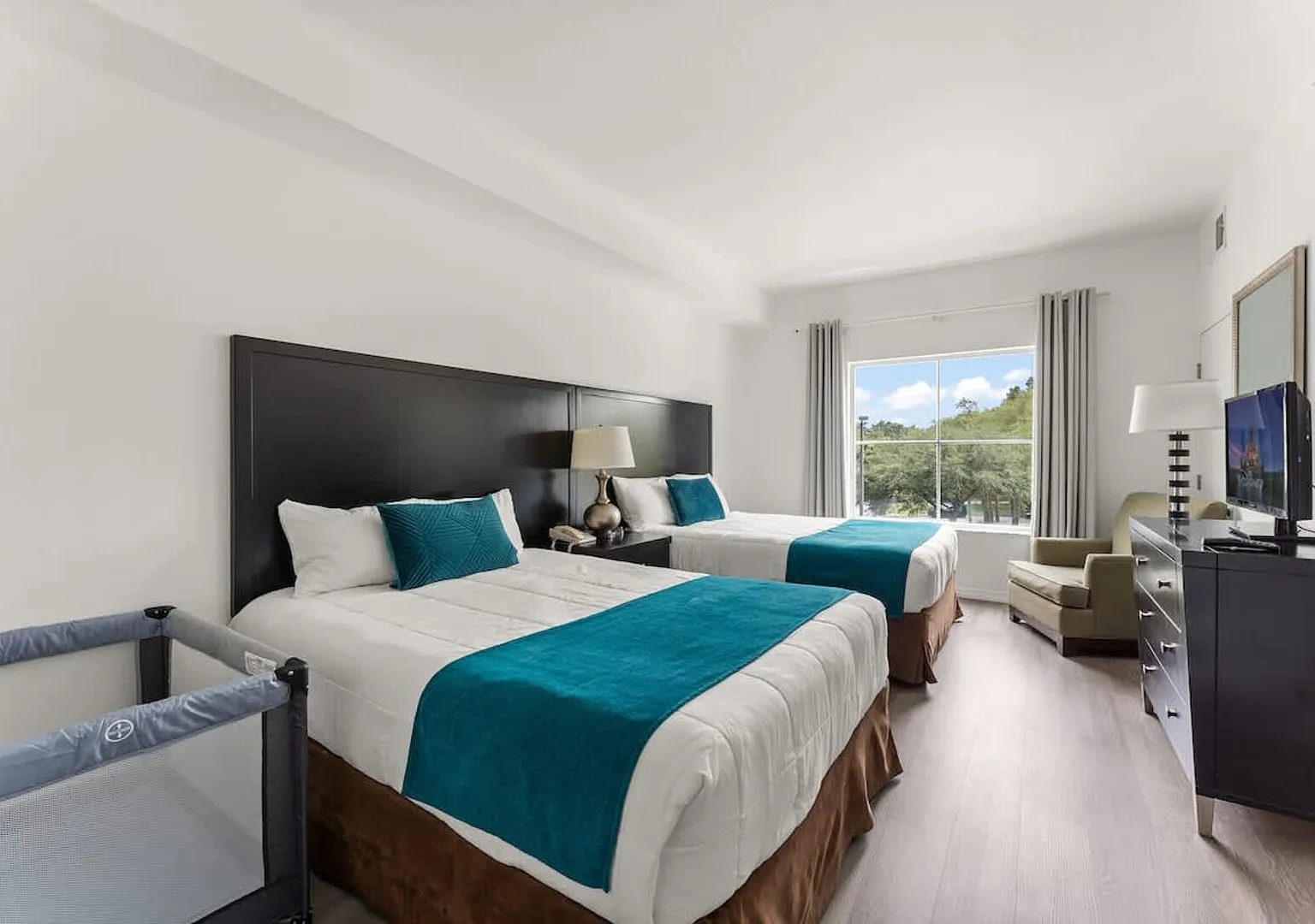 Apartment 1 Br Free Shuttle To Disney Parks — Photo 1