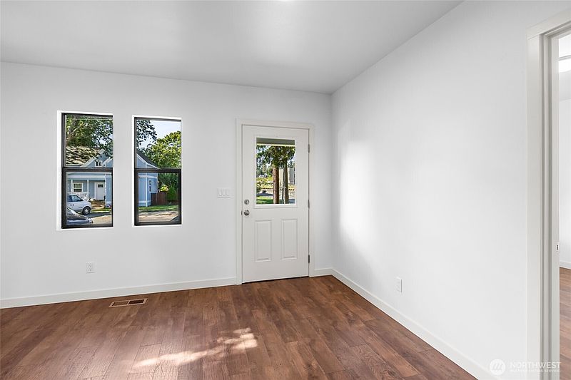 5th image of 100 Milwaukee Street