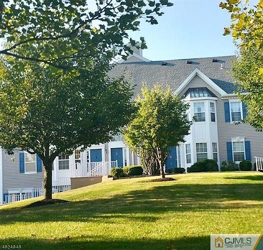 1st image of 607 Magnolia Ln