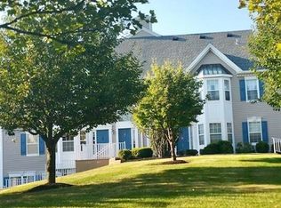607 Magnolia Ln, Branchburg, NJ 08876