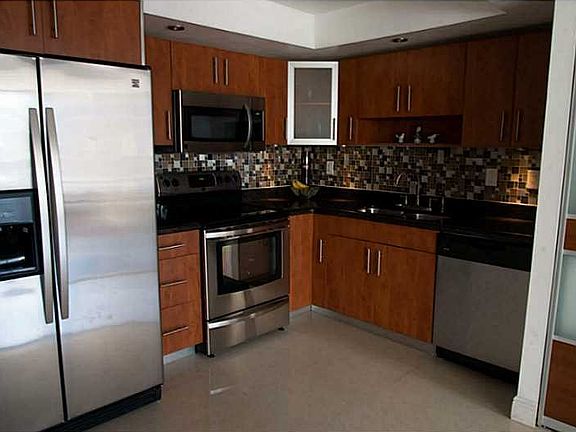 4th image of 1450 Brickell Bay Dr APT 1415