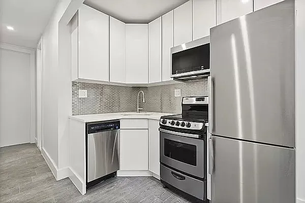 Rented by Brookhaus Capital Inc | media 2