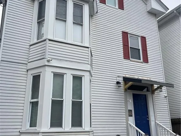 220 Amherst St APT 3, Providence, RI 02909