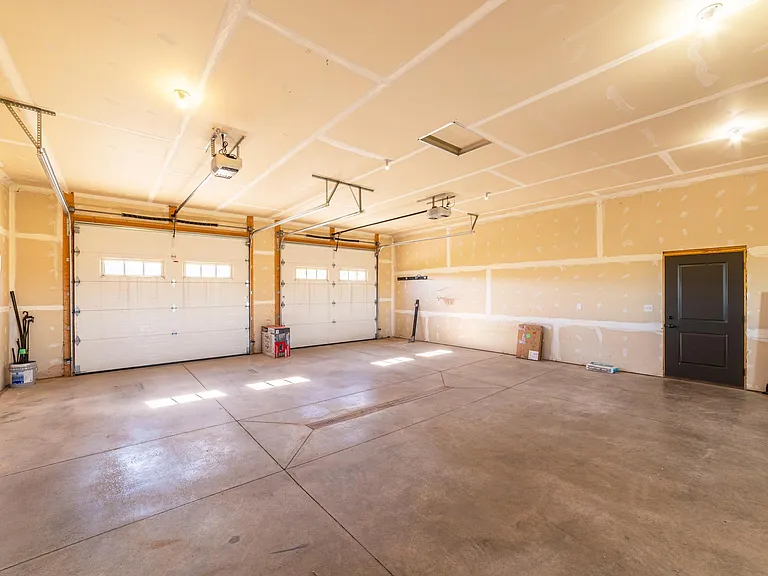 2850 Hillsview Rd — Photo 8