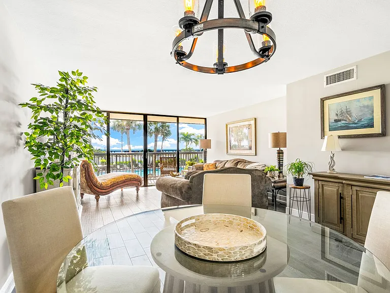 4141 Ocean Dr #208 — Photo 14