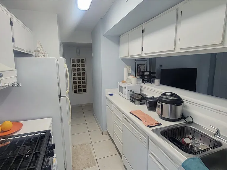 15320 SW 106th Ter #1115 — Photo 16