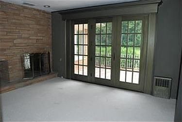 5th image of 130 Sterncrest Dr