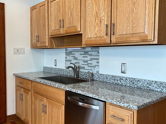 Kitchen with dishwasher