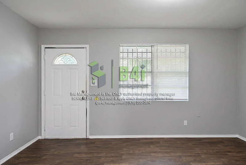 3 bed, 1.5 bath, 1532 sqft, $1,195 — Photo 3