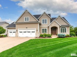 5809 Remington Rd N, Bettendorf, IA 52722