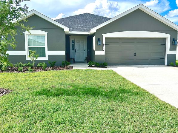 912 Montgomery Ln, Polk City, FL 33868