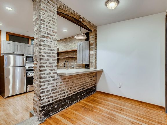 5th image of 851 N Western Ave APT 2R