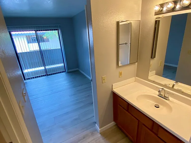 1402 E Guadalupe Rd #225 — Photo 24