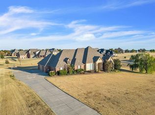 22402 Emily Way, Edmond, OK 73003