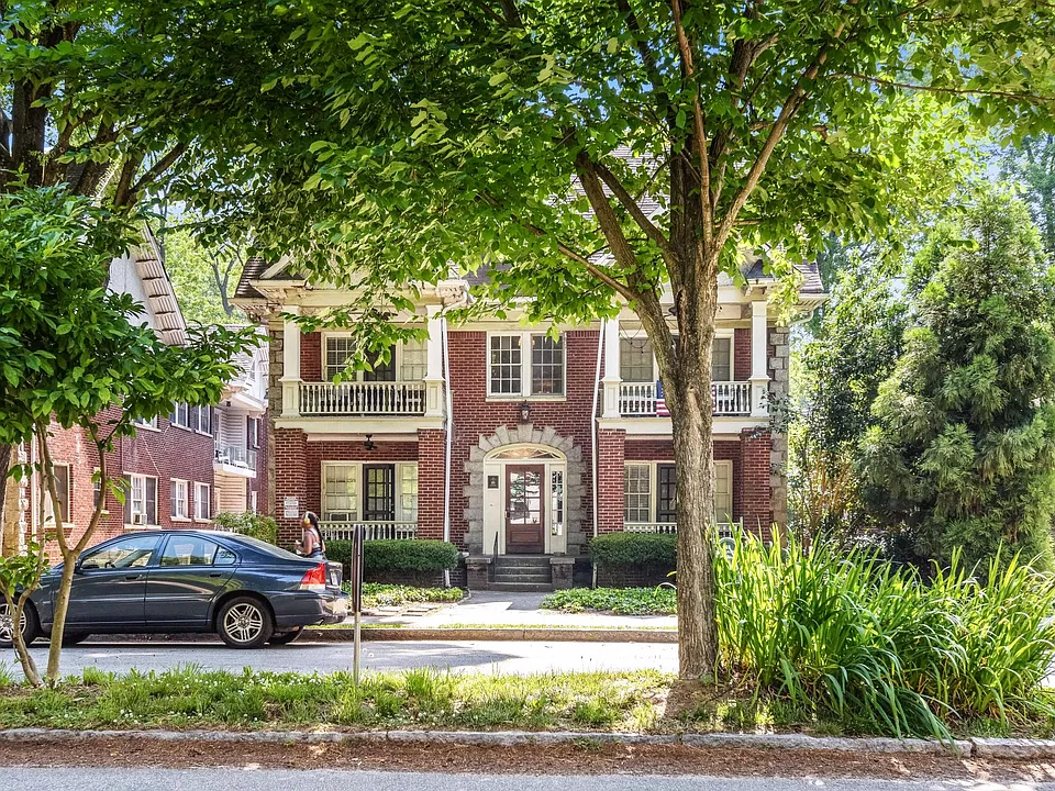 869 Charles Allen Drive!