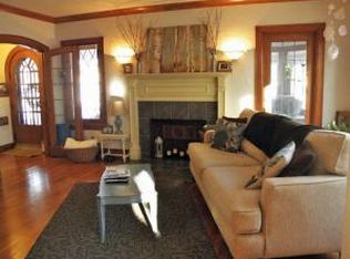 2635 N 65th St, Wauwatosa, WI 53213