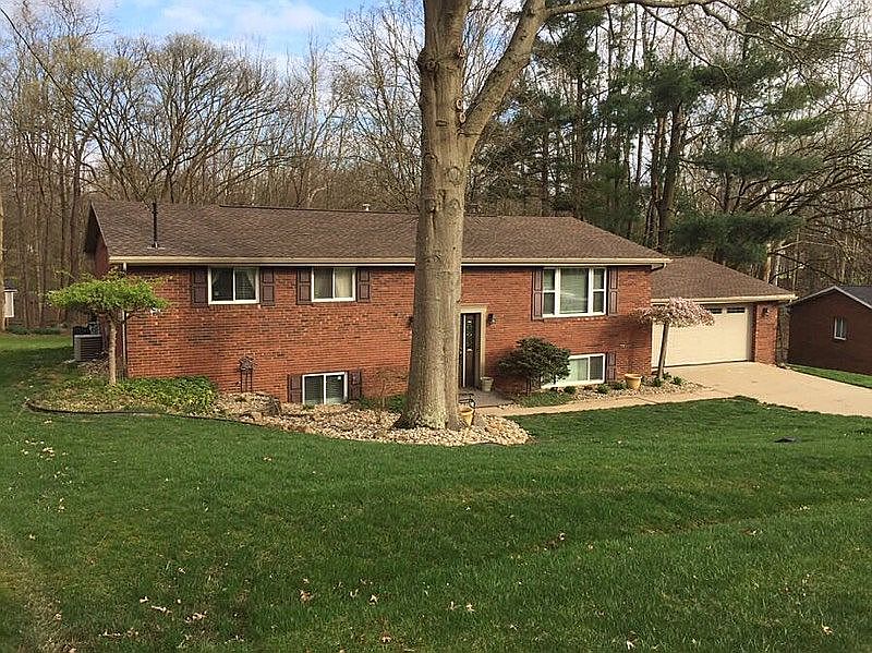 1st image of 404 Strecker Ln