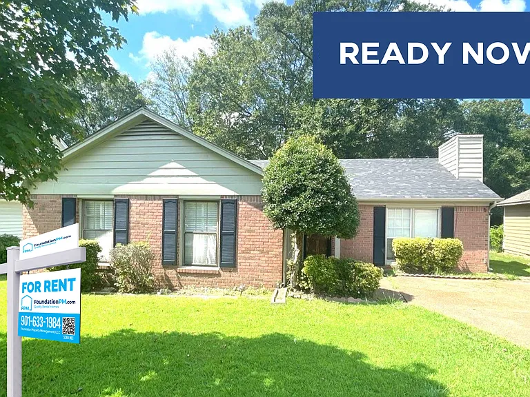 2663 Bay Pointe Cir W — Photo 1