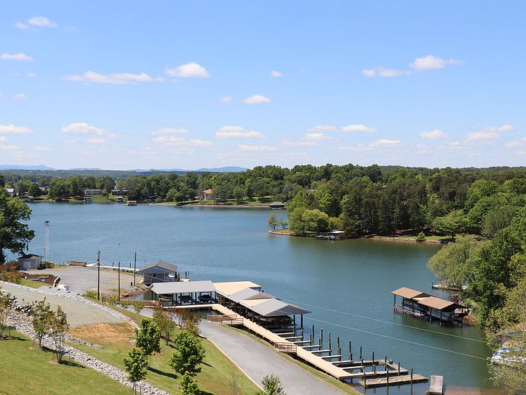 16109 Smith Mountain Lake Pkwy Huddleston, VA, 24104 Apartments for Rent Zillow