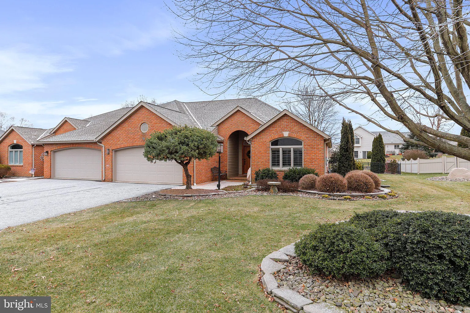 3190 Saint Andrews Dr photo 1