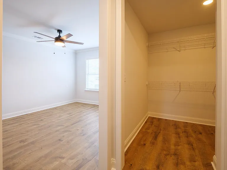 5033 Hamilton Cir — Photo 25