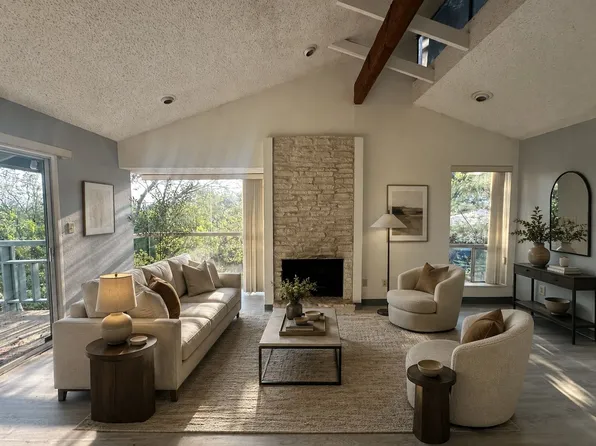 2206 Trailside Dr #302, Austin, TX 78704