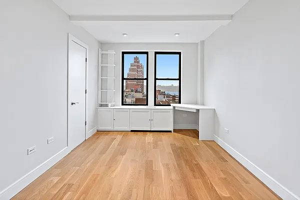 Sold by Compass | media 6