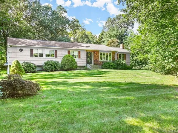 26 Highland Road, Oxford, CT 06478