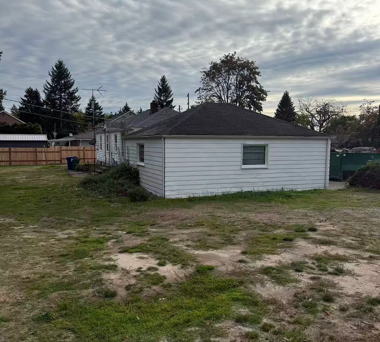 4 bed, 1300 sqft, $3,200 — Photo 3