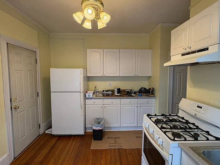 191 Congress Ave #2L — Photo 4