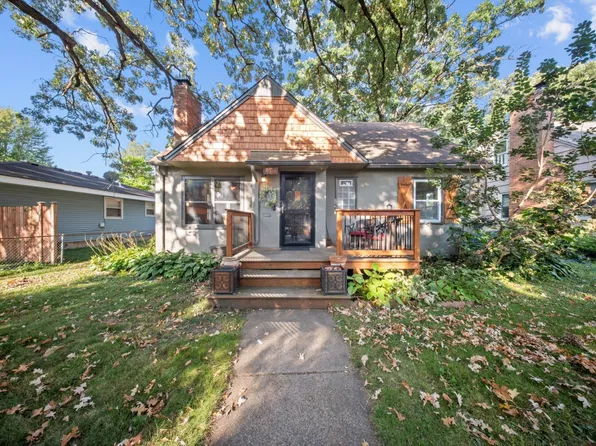 4253 Ewing Ave N, Robbinsdale, MN 55422