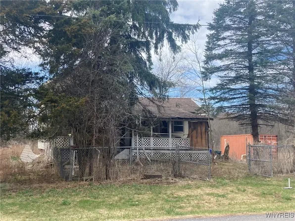 2096 Lonnon Rd, Barker, NY 14012