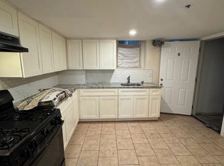 92 W 33rd St #5, Bayonne, NJ 07002