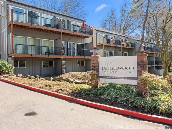 4 Touchstone Ter Unit 93, Lake Oswego, OR 97035