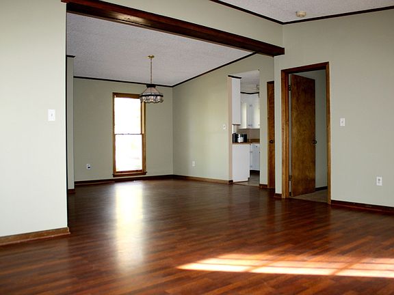 2nd image of 4009 Courtland Dr